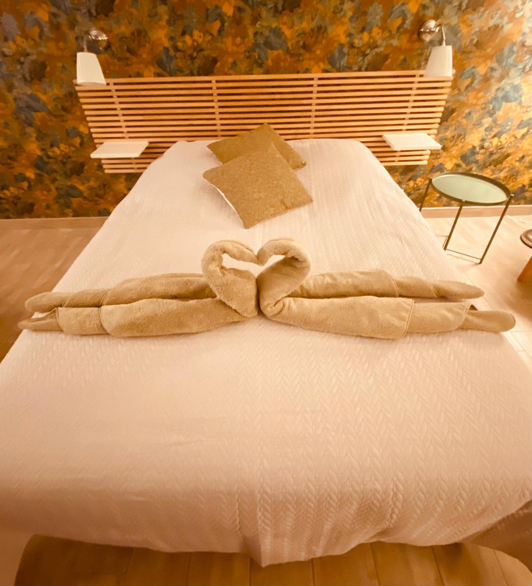 Gite Du Vieux Saule 1 Gite Avec Spa Privatif Pour 2 Personnes 1 Suite Familiale Sans Spa Vieil-Hesdin ภายนอก รูปภาพ